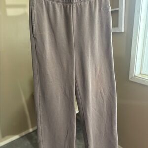 Hollister Women’s Wide Leg Sweatpants